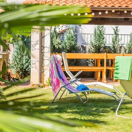 Apartment In Insel Krk 13004 Malinska